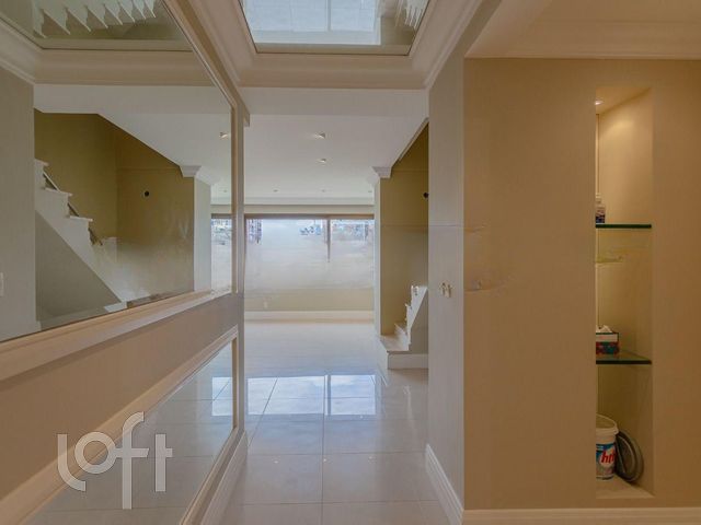 Apartamento com 278m², 3 dormitórios, 1 suíte, 4 vagas, Auxiliadora em Porto Alegre