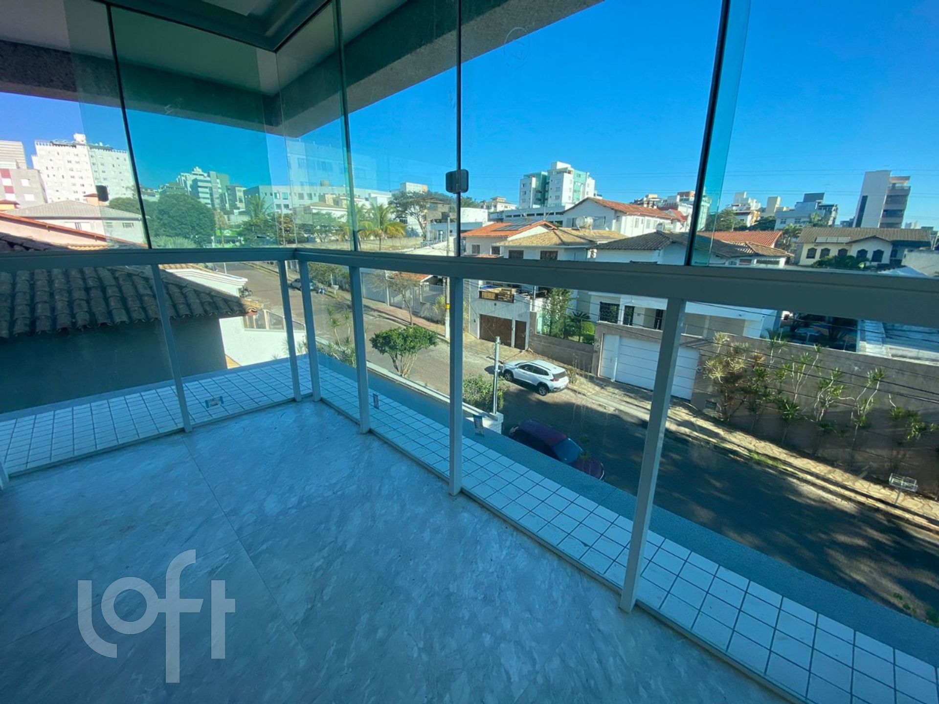 Apartamento à venda com 4 quartos, 139m² - Foto 1