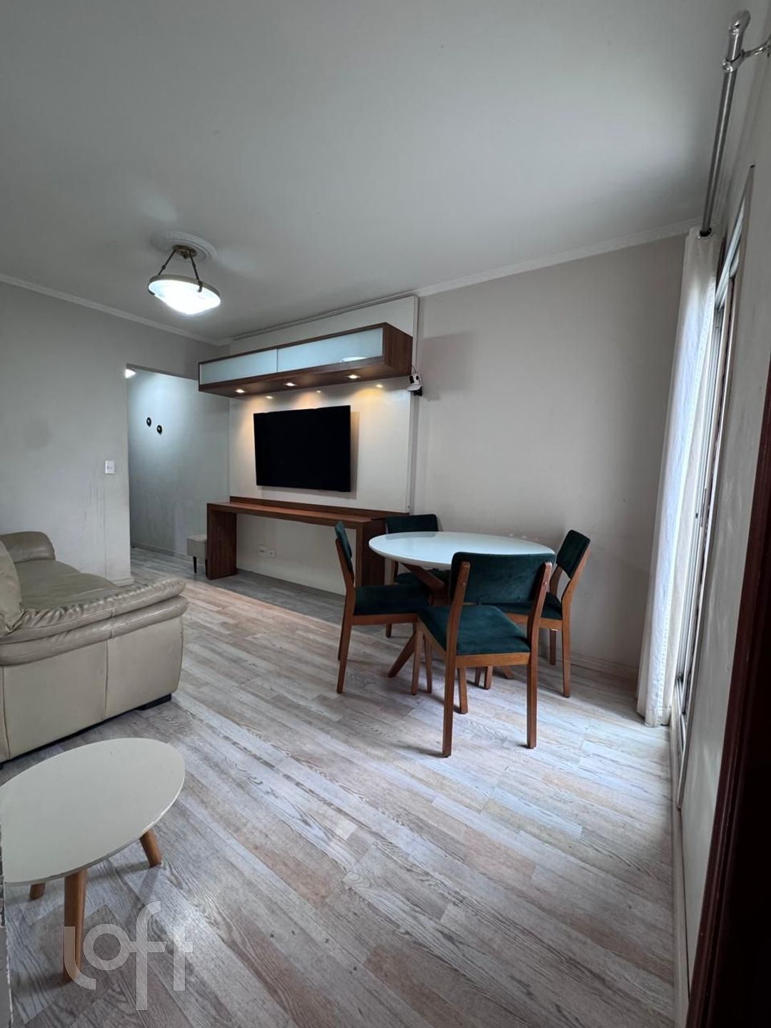 Apartamento à venda em Vila Londrina com 54 m², 2