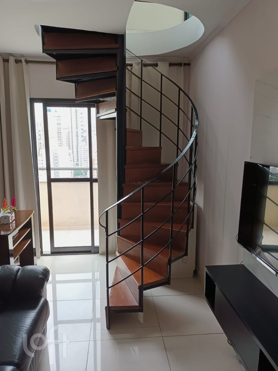 Apartamento à venda com 3 quartos, 130m² - Foto 3