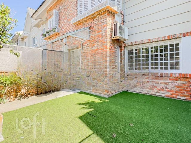 Casa com 162m², 4 dormitórios, 2 suítes, 2 vagas, Chácara das Pedras em Porto Alegre