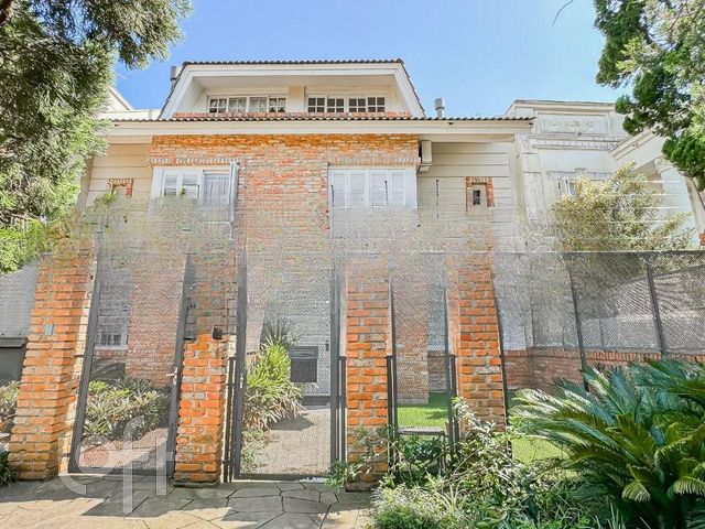 Casa com 162m², 4 dormitórios, 2 suítes, 2 vagas, Chácara das Pedras em Porto Alegre