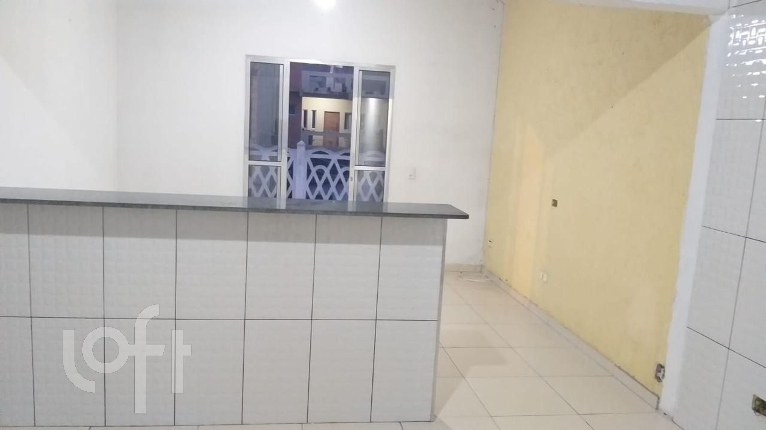 Casa à venda em Taboão com 120 m², 3 quartos, 2 va