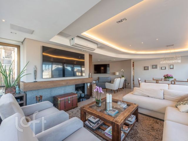 Apartamento com 126m², 2 dormitórios, 2 suítes, 4 vagas, Bela Vista em Porto Alegre