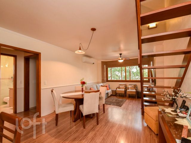 Apartamento com 142m², 3 dormitórios, 2 vagas, Petrópolis em Porto Alegre