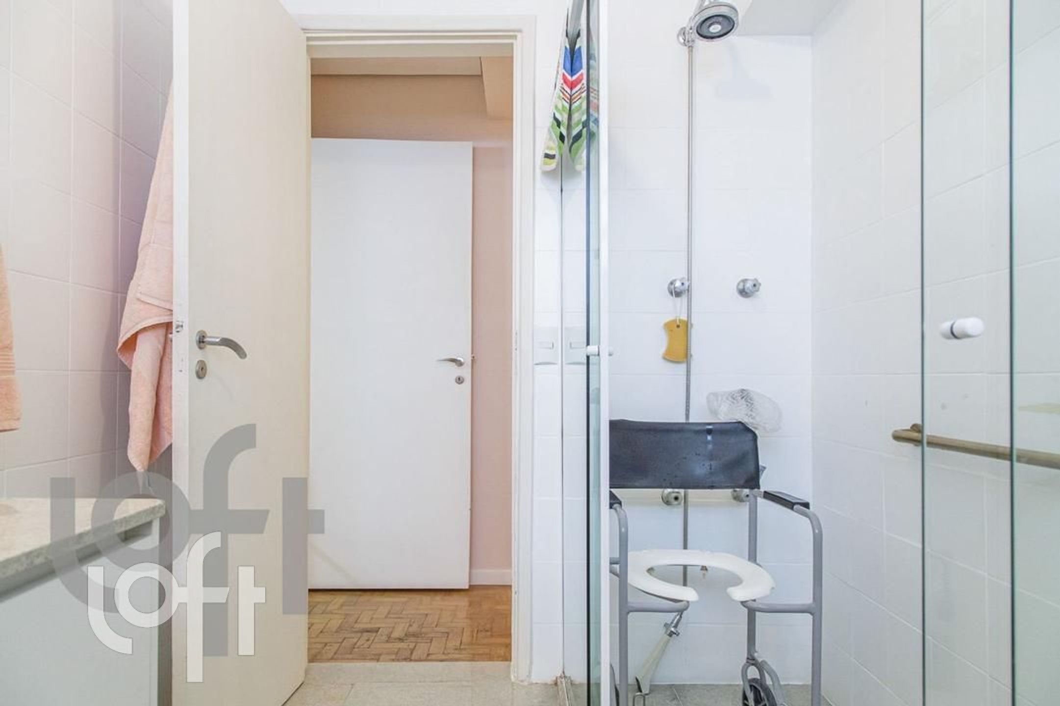 Apartamento à venda com 3 quartos, 210m² - Foto 32