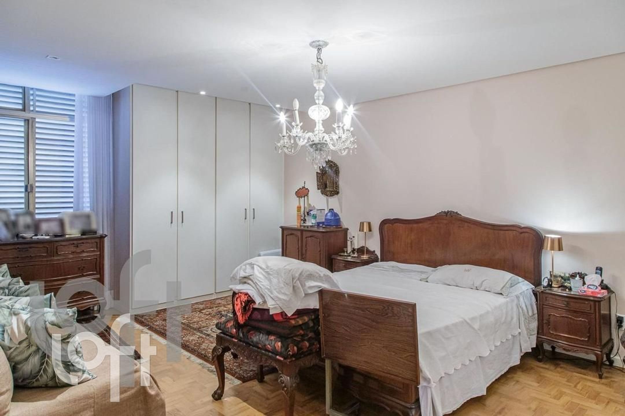 Apartamento à venda com 3 quartos, 210m² - Foto 9