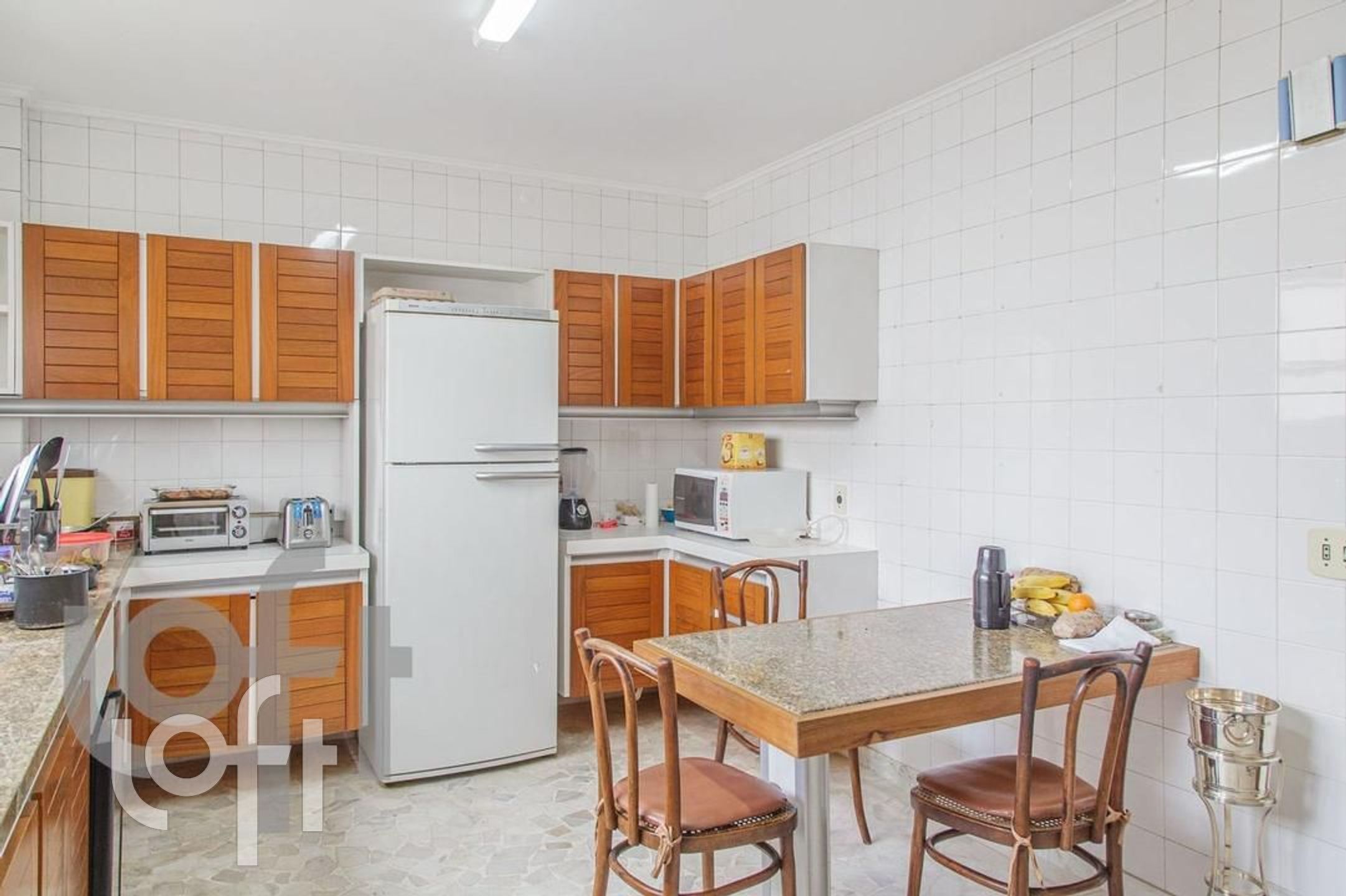 Apartamento à venda com 3 quartos, 210m² - Foto 15