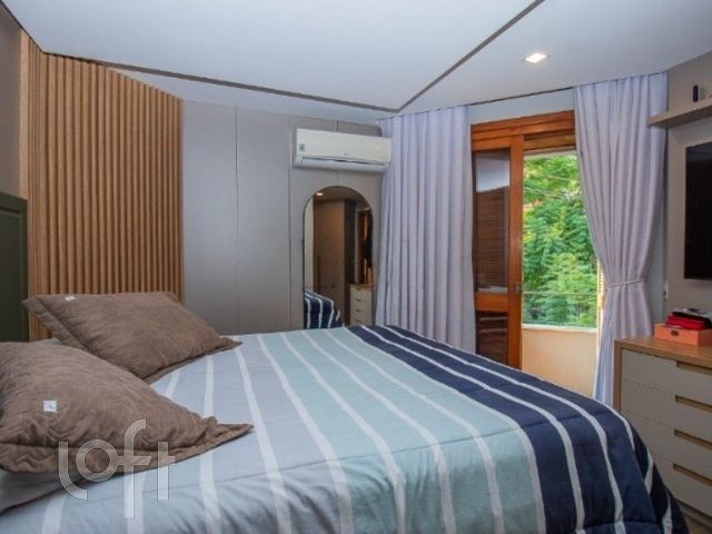 Apartamento com 242m², 3 dormitórios, 1 suíte, 3 vagas, Bela Vista em Porto Alegre