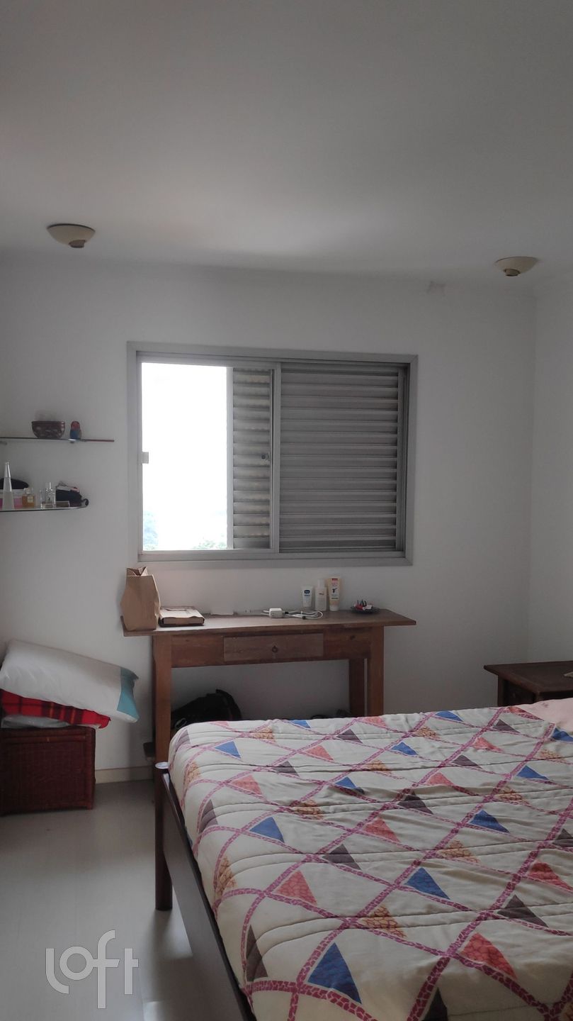 Apartamento à venda com 3 quartos, 219m² - Foto 4