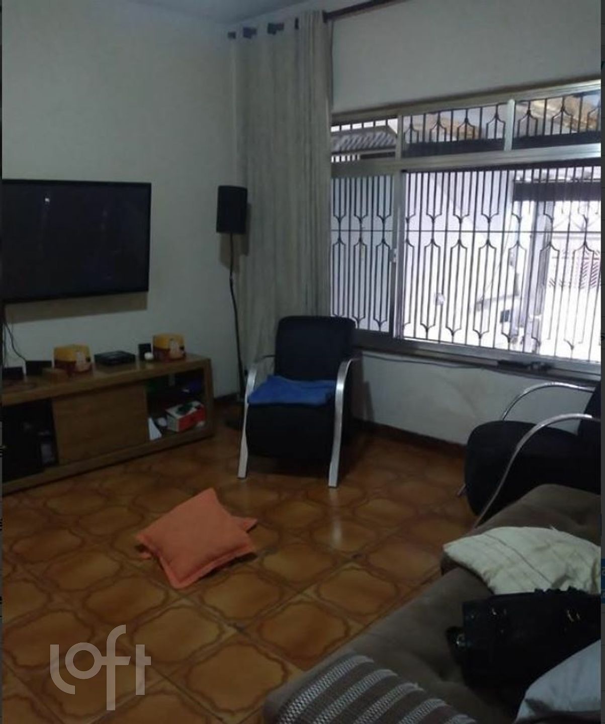 Casa à venda com 4 quartos, 238m² - Foto 1