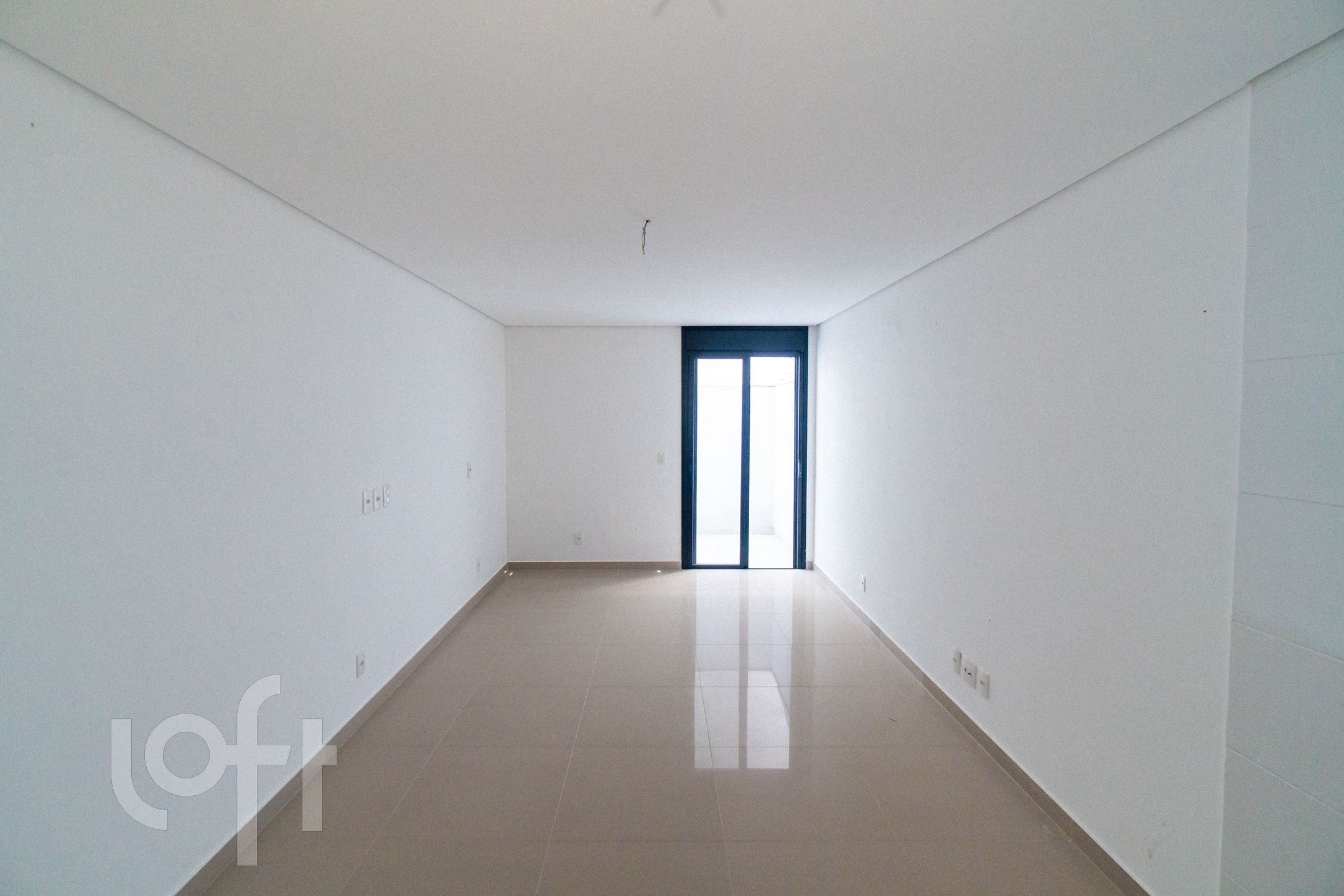 Apartamento à venda com 1 quarto, 39m² - Foto 1