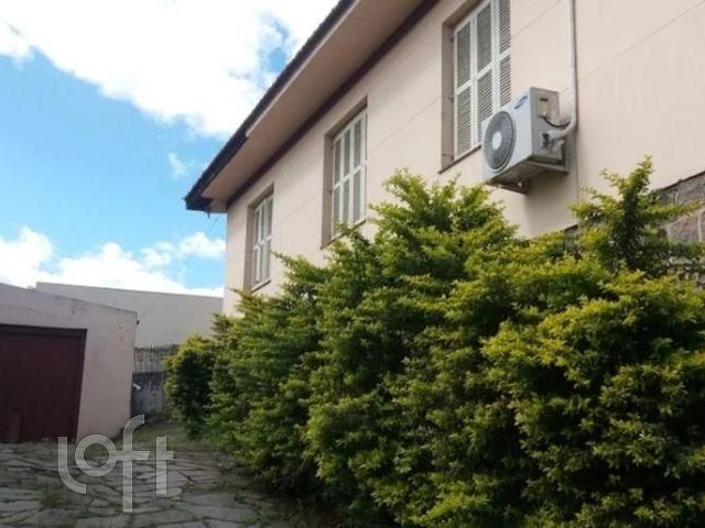 Casa com 436m², 3 dormitórios, 2 vagas, Chácara das Pedras em Porto Alegre