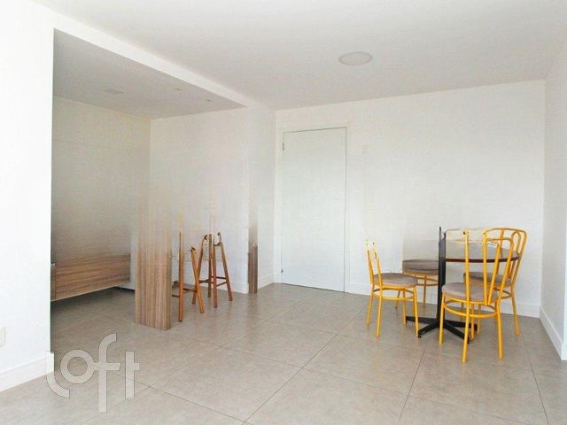 Apartamento com 44m², 1 dormitório, 1 vaga, Jardim Botânico em Porto Alegre