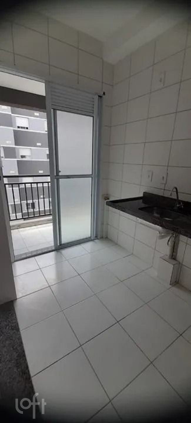 Apartamento à venda com 2 quartos, 32m² - Foto 2