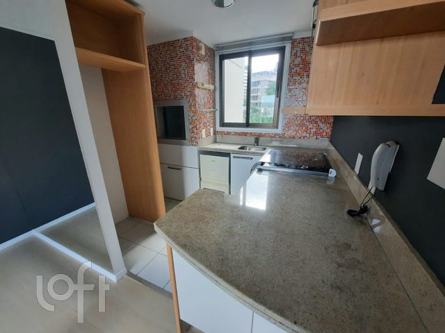 Apartamento com 54m², 1 dormitório, 2 vagas, Bela Vista em Porto Alegre