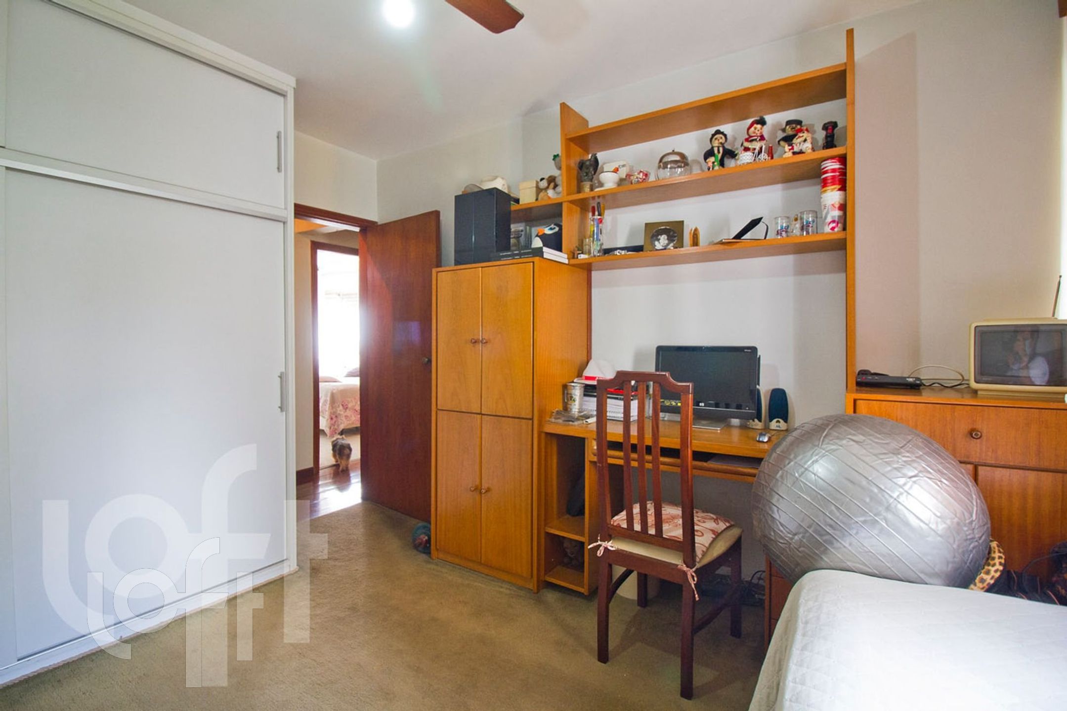 Apartamento à venda com 3 quartos, 140m² - Foto 6