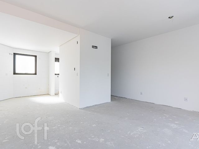 Apartamento com 82m², 2 dormitórios, 2 suítes, São João em Porto Alegre