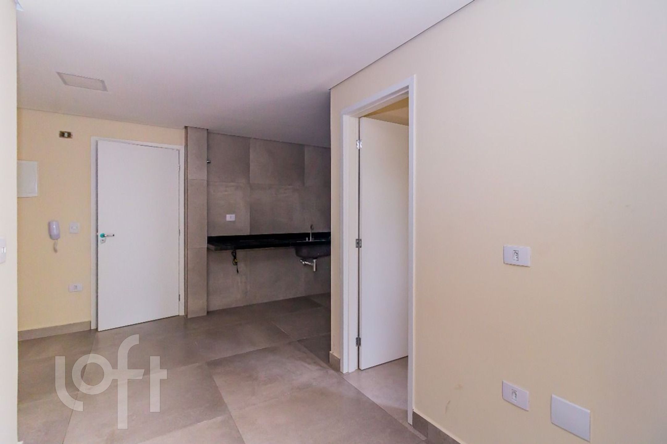 Apartamento à venda com 2 quartos, 37m² - Foto 15