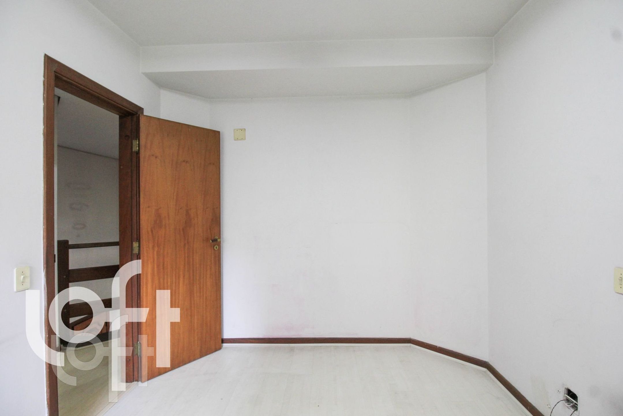 Apartamento à venda com 4 quartos, 220m² - Foto 33