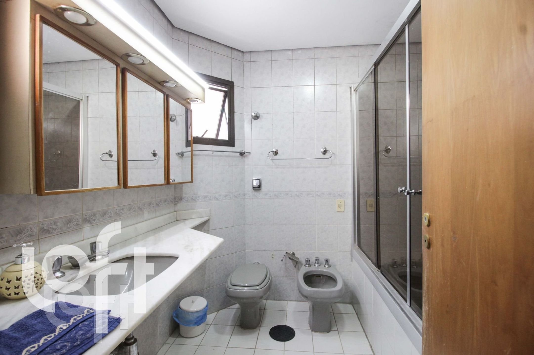 Apartamento à venda com 4 quartos, 220m² - Foto 7