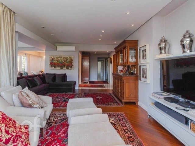 Apartamento com 177m², 3 dormitórios, 2 suítes, 2 vagas, Rio Branco em Porto Alegre