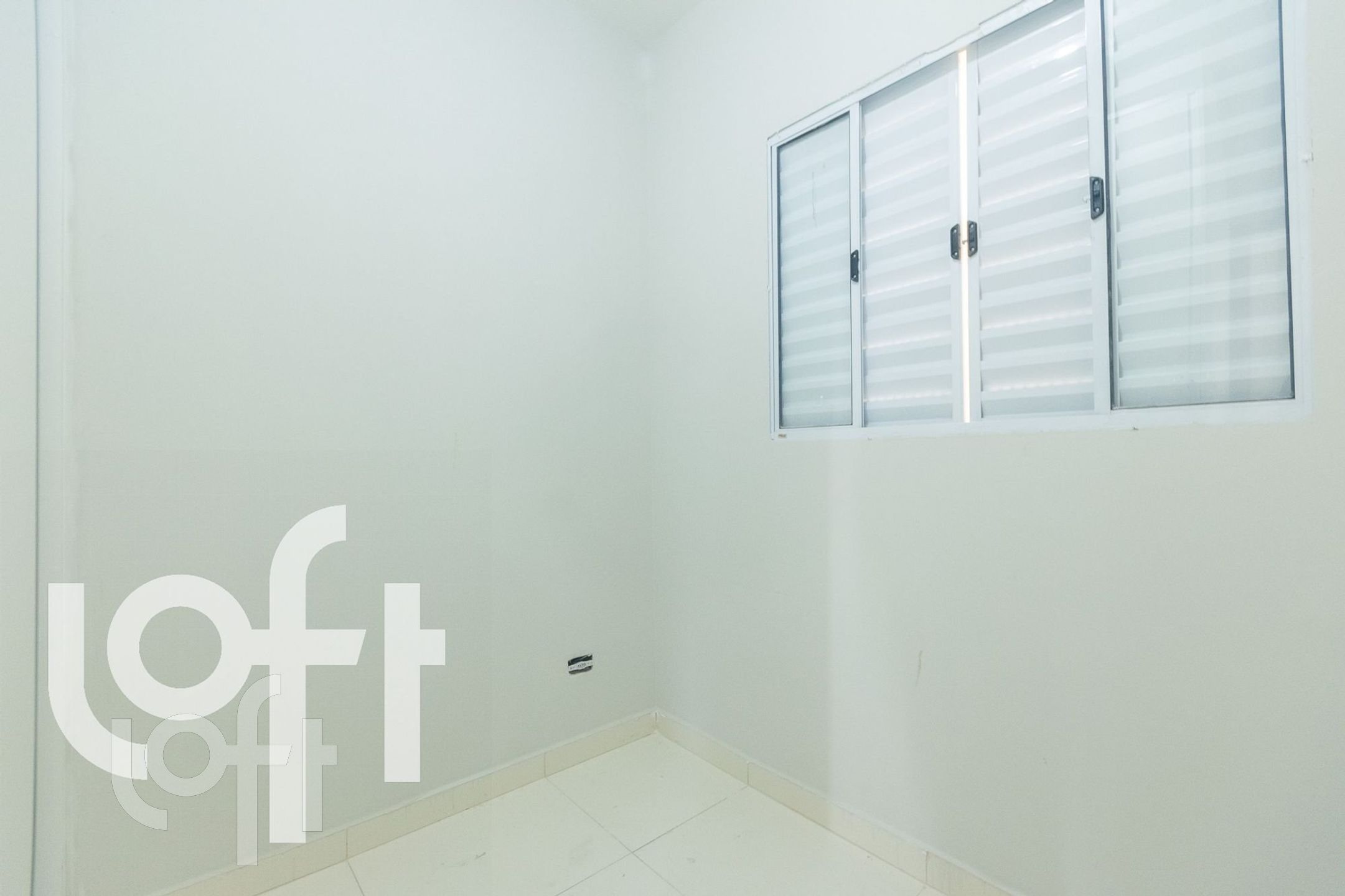 Apartamento à venda com 2 quartos, 40m² - Foto 5