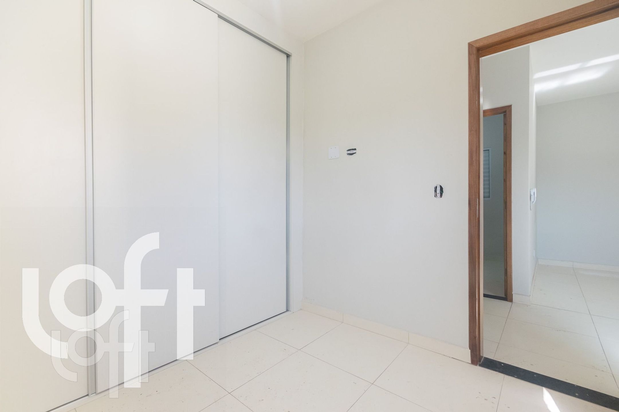 Apartamento à venda com 2 quartos, 40m² - Foto 9