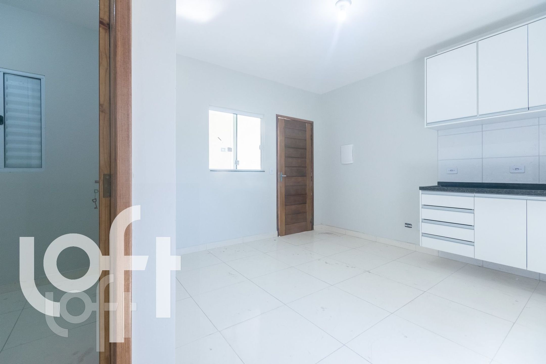 Apartamento à venda com 2 quartos, 40m² - Foto 14