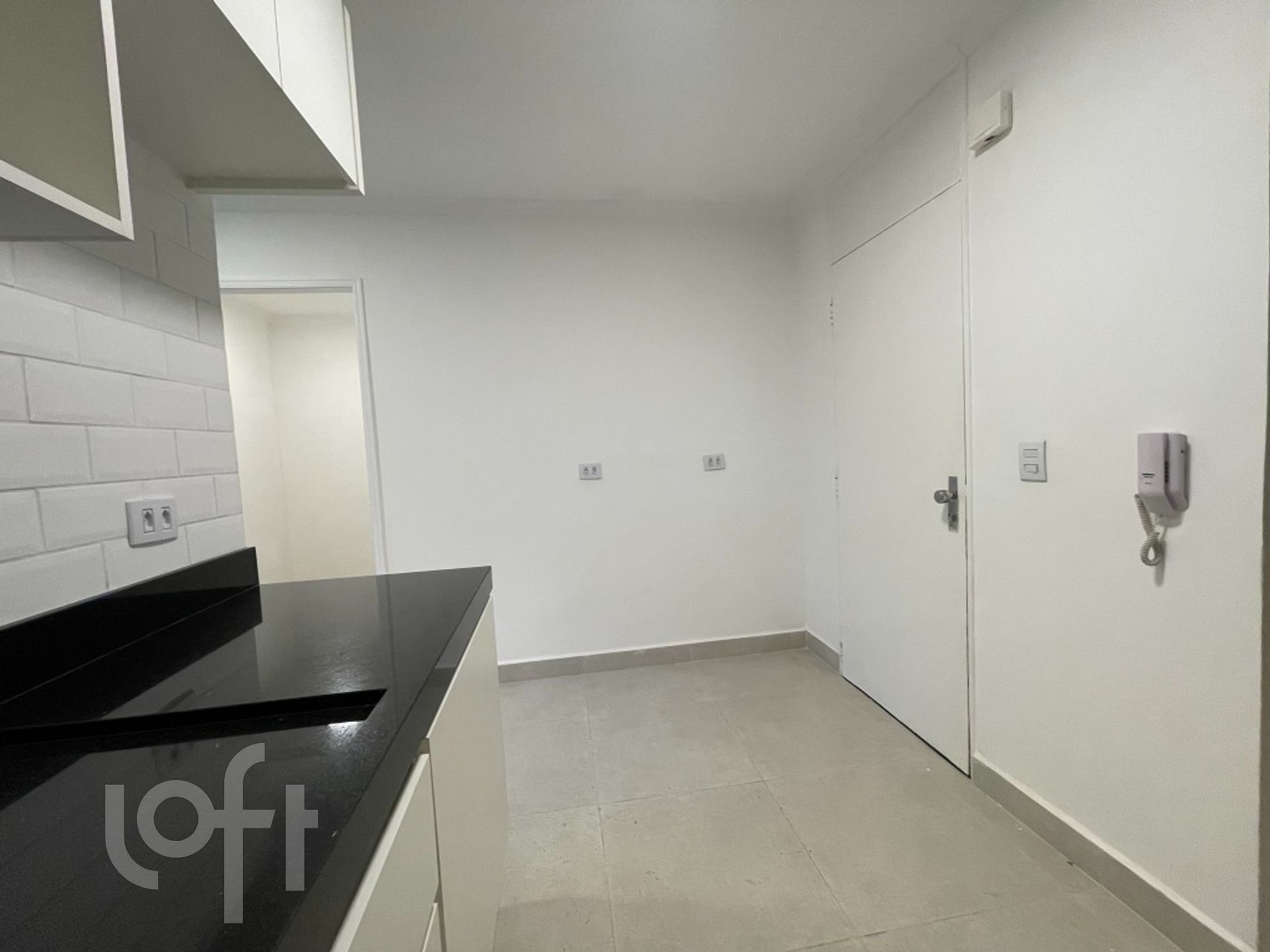 Apartamento à venda com 3 quartos, 76m² - Foto 4