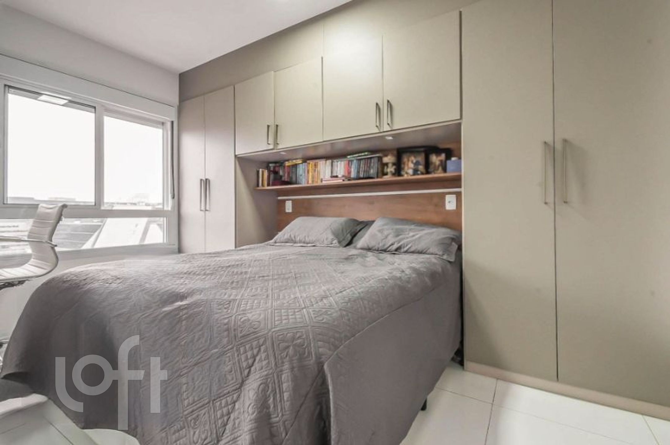 Apartamento à venda com 1 quarto, 75m² - Foto 9