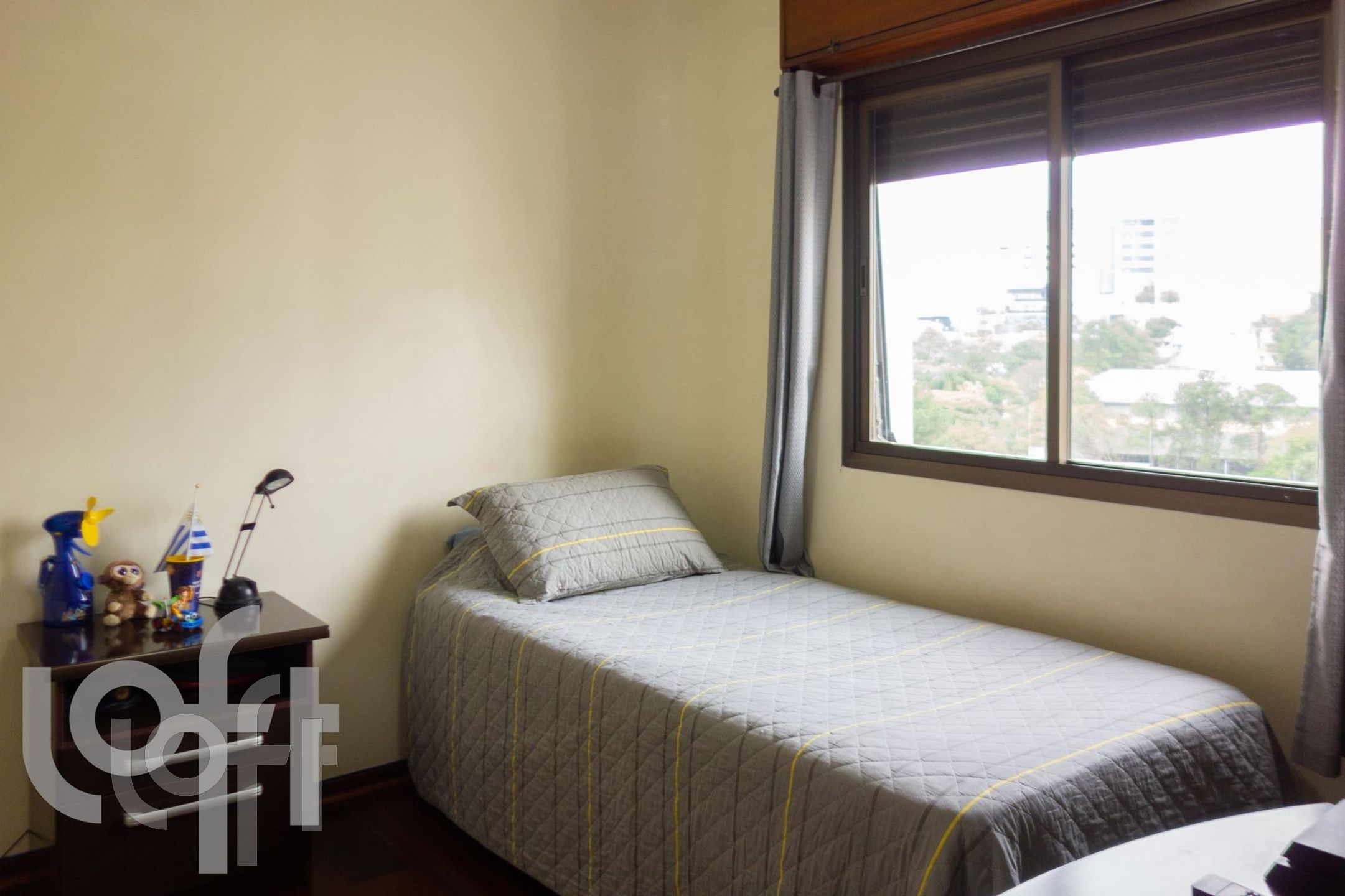 Apartamento à venda com 4 quartos, 145m² - Foto 9