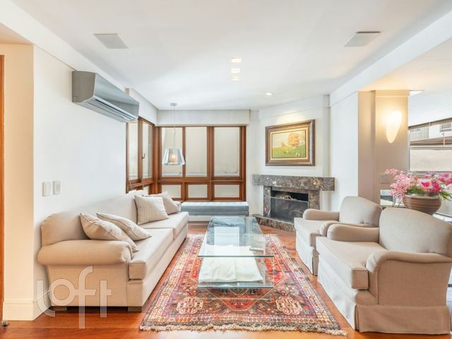 Apartamento com 161m², 3 dormitórios, 1 suíte, 1 vaga, Petrópolis em Porto Alegre