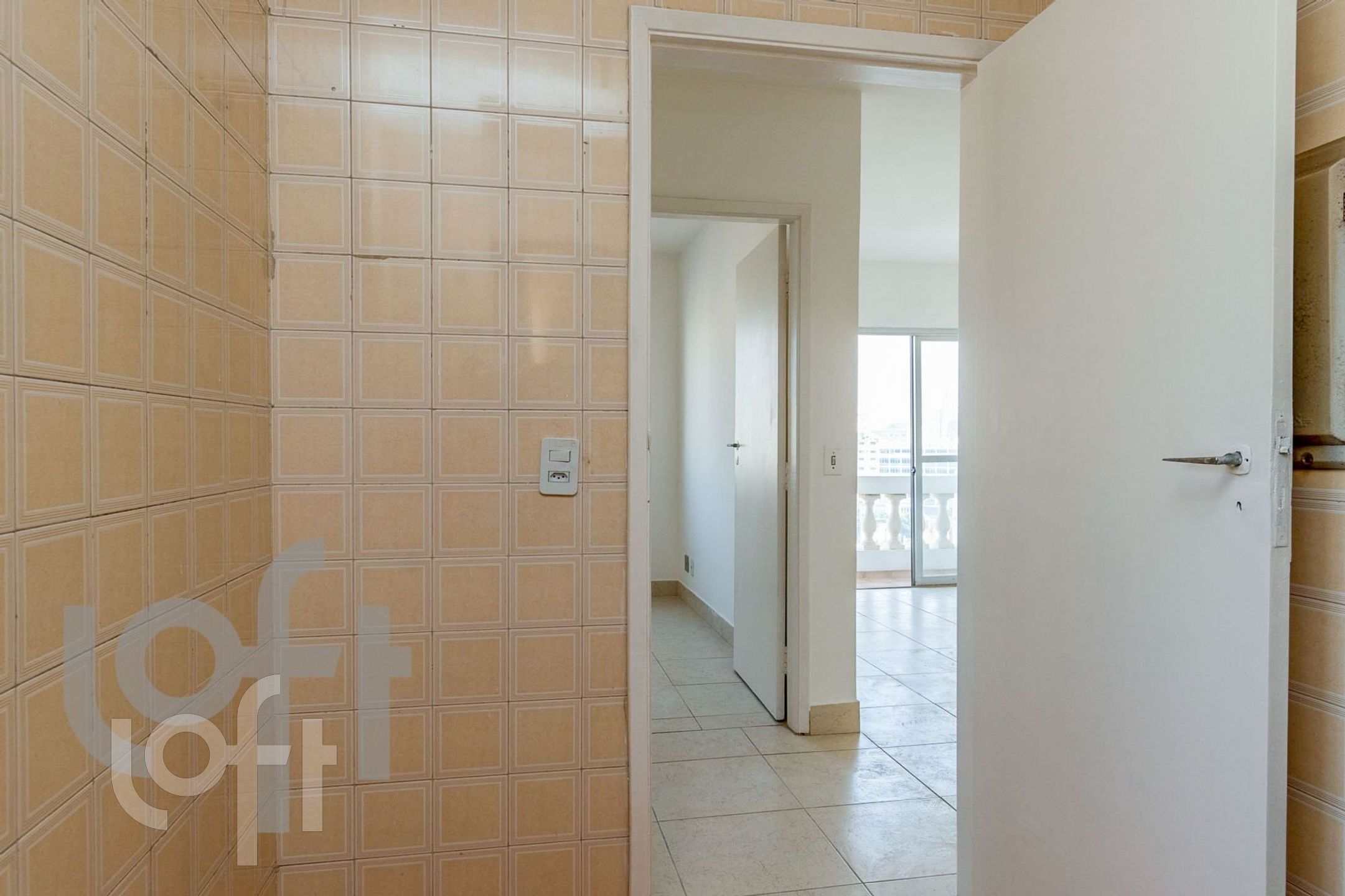 Apartamento à venda com 1 quarto, 42m² - Foto 18