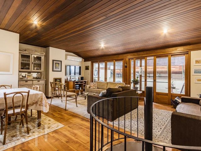 Apartamento com 134m², 3 dormitórios, Moinhos de Vento em Porto Alegre