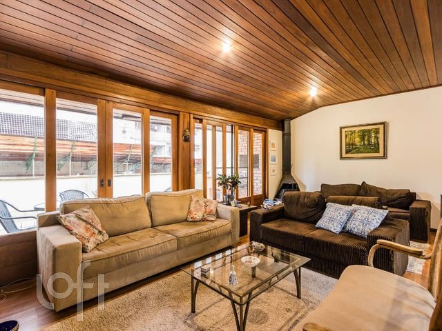 Apartamento com 134m², 3 dormitórios, Moinhos de Vento em Porto Alegre