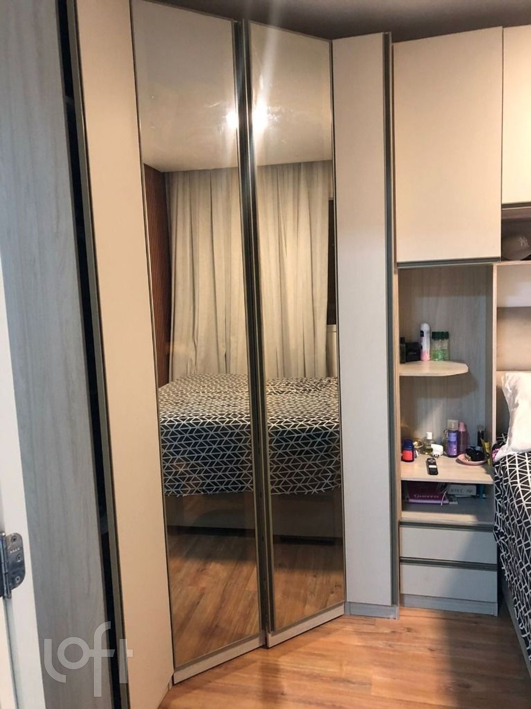 Apartamento à venda com 1 quarto, 32m² - Foto 7