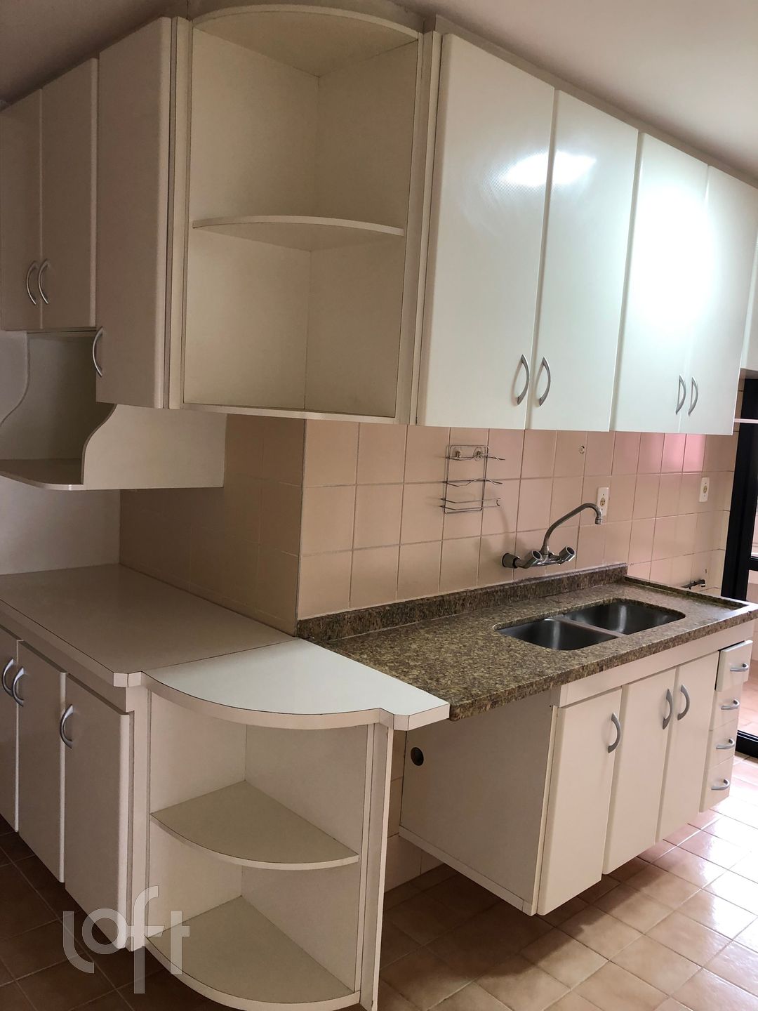 Apartamento à venda com 3 quartos, 108m² - Foto 6