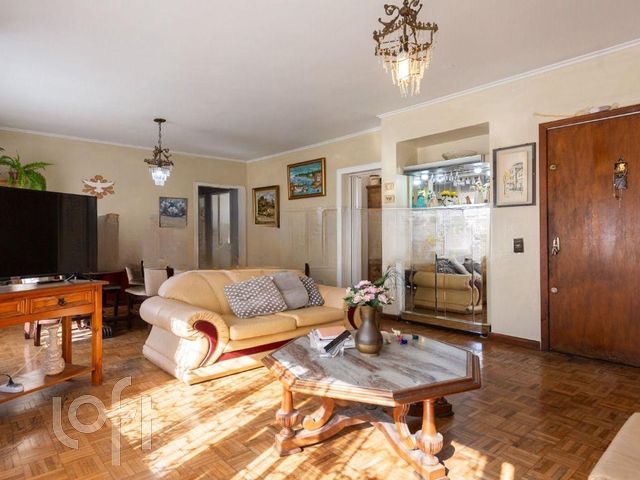 Apartamento com 102m², 3 dormitórios, Floresta em Porto Alegre