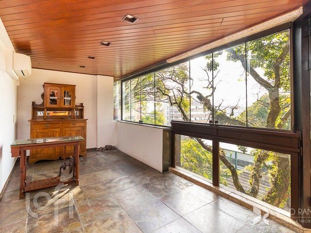Apartamento com 262m², 3 dormitórios, 3 suítes, 3 vagas, Bela Vista em Porto Alegre