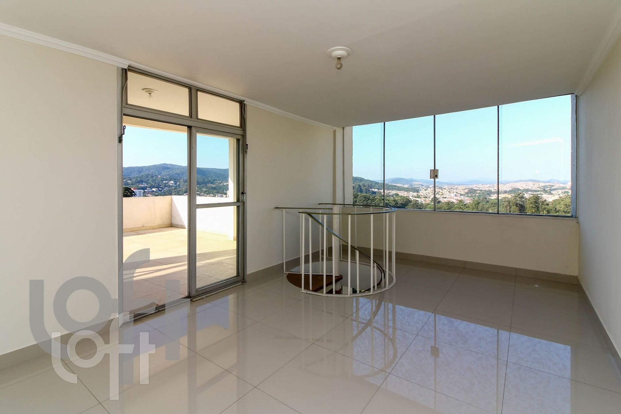 Apartamento à venda com 3 quartos, 226m² - Foto 17