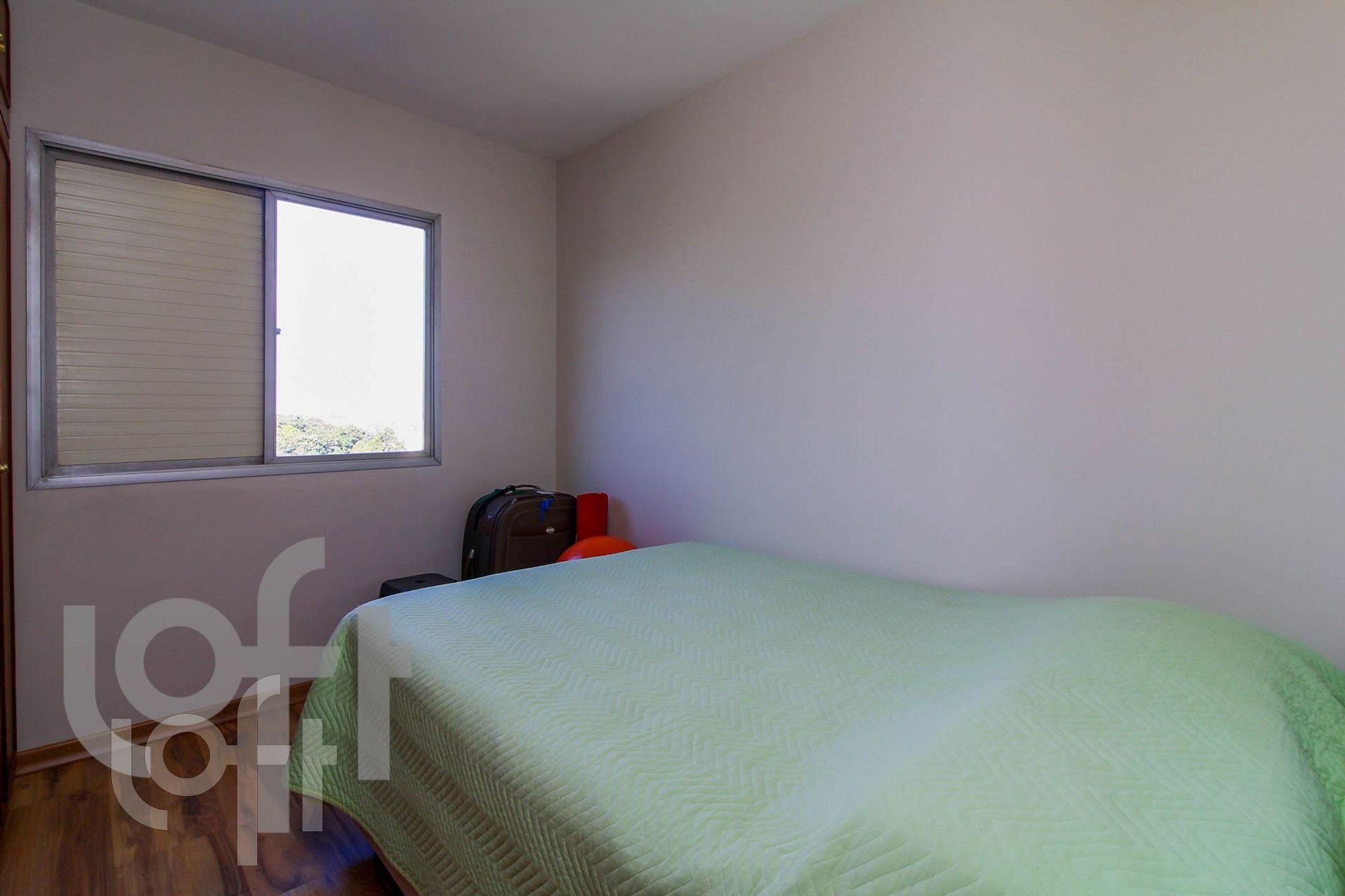 Apartamento à venda com 3 quartos, 226m² - Foto 4