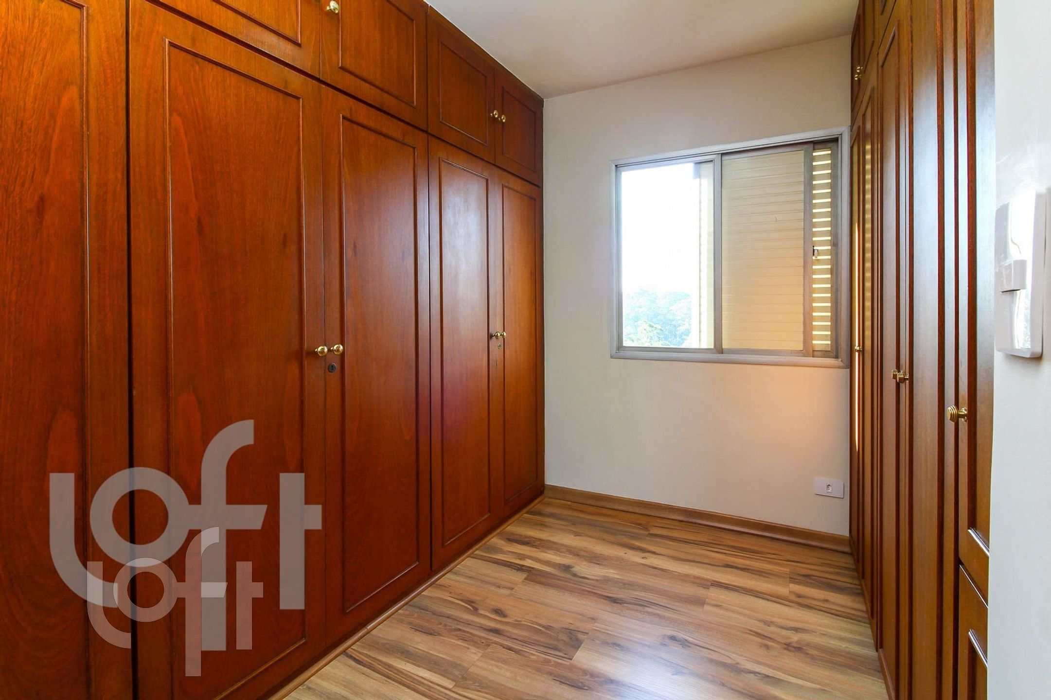 Apartamento à venda com 3 quartos, 226m² - Foto 5