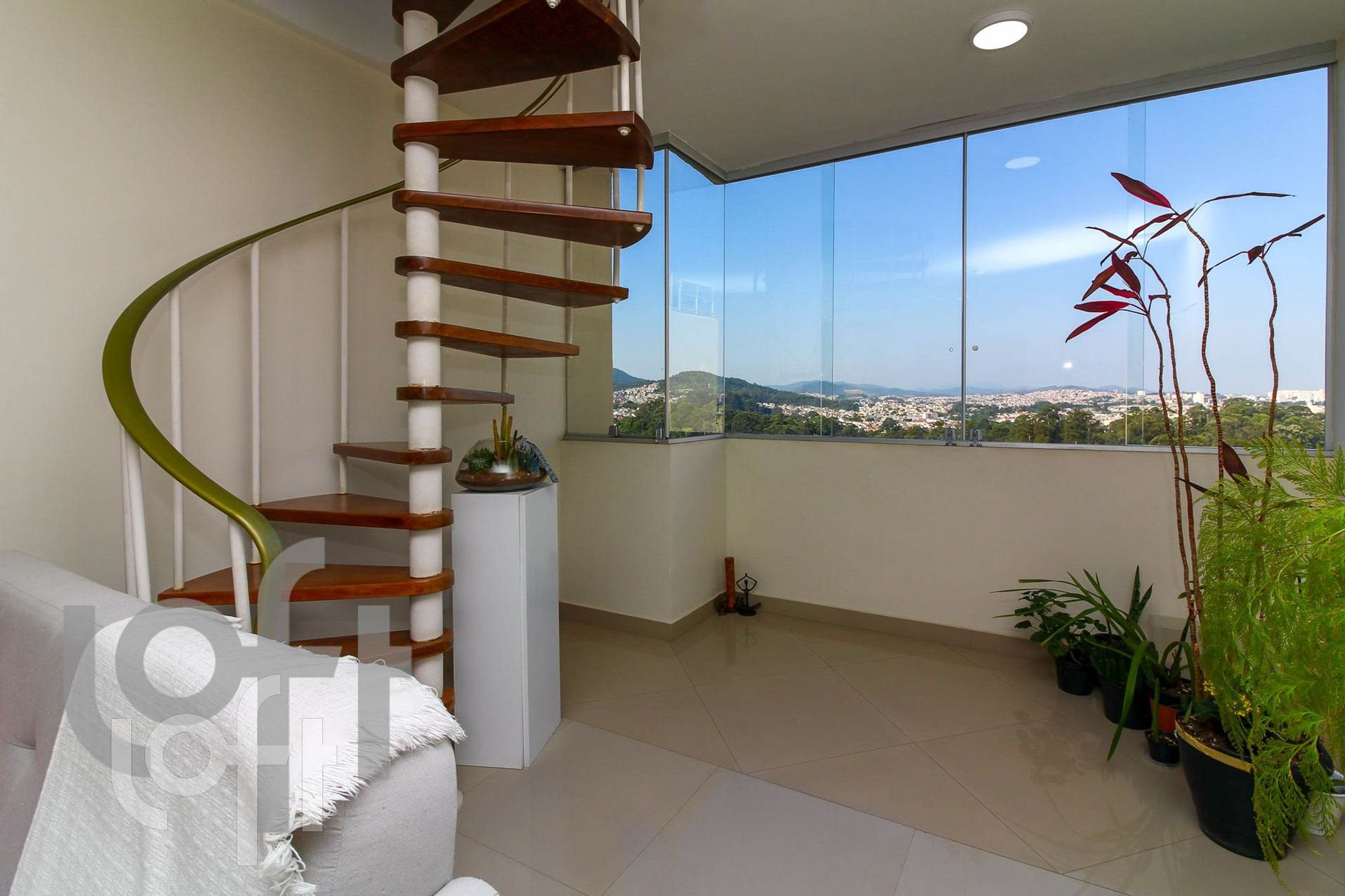 Apartamento à venda com 3 quartos, 226m² - Foto 22