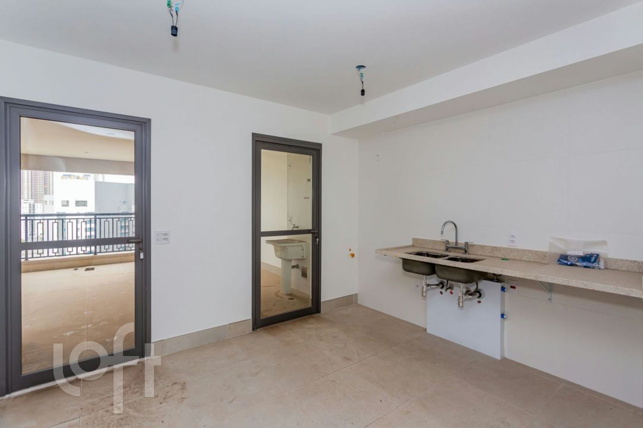 Apartamento à venda com 3 quartos, 147m² - Foto 10