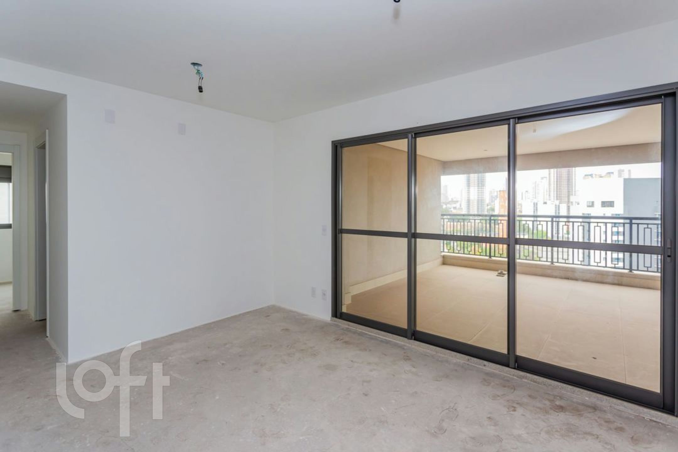 Apartamento à venda com 3 quartos, 147m² - Foto 2