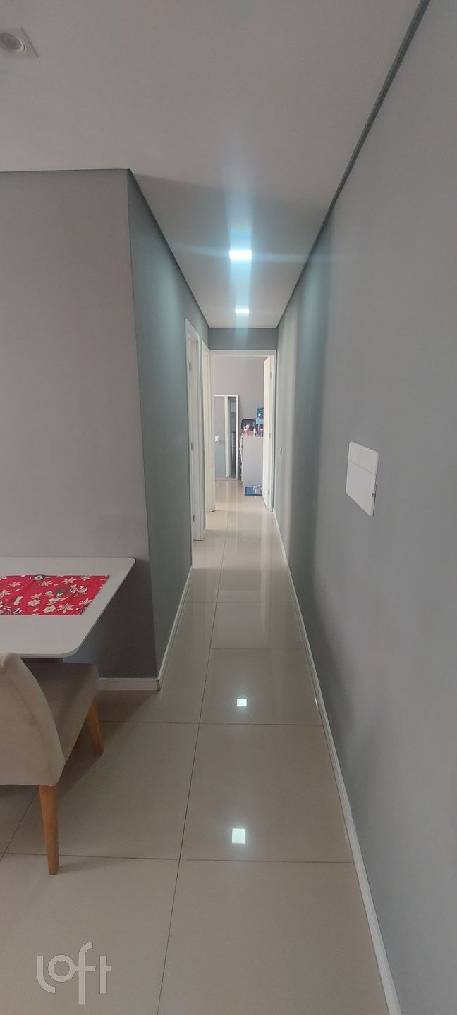 Apartamento à venda com 2 quartos, 43m² - Foto 3