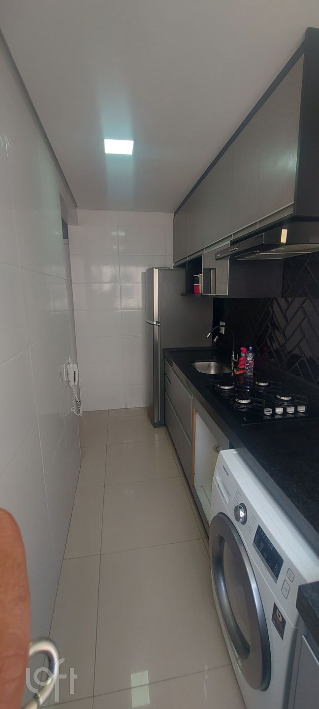 Apartamento à venda com 2 quartos, 43m² - Foto 5