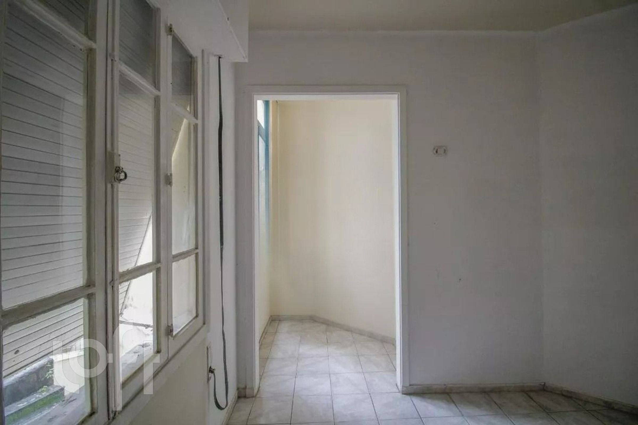 Apartamento à venda com 2 quartos, 70m² - Foto 11