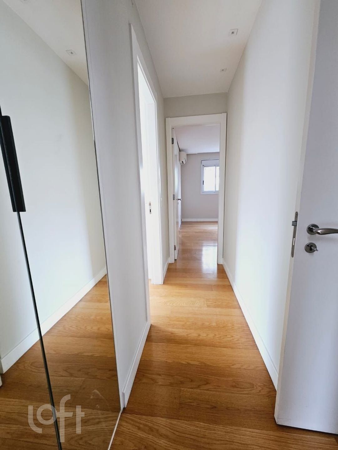 Apartamento à venda com 3 quartos, 223m² - Foto 12